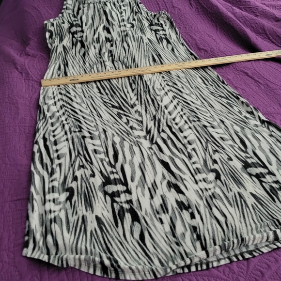 Nightgown or Comfy Dress - Picture 3 of 6